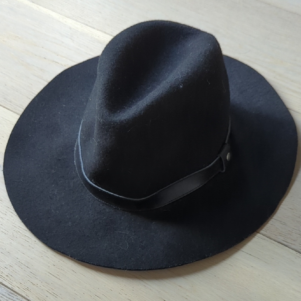 Stylish Black Fedora Hat